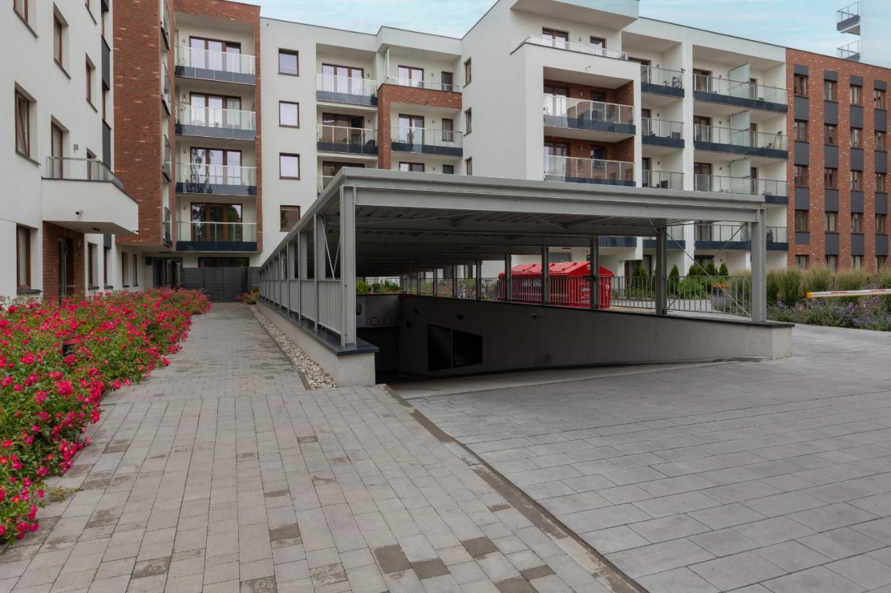 Stunning Family Apartment Ursynow With Parking & Balcony By Noclegi Renters Warschau Buitenkant foto